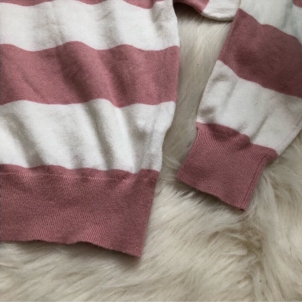 Forever 21 Bundle of 3 Sheer and Knit Tops - Picture 15 of 16